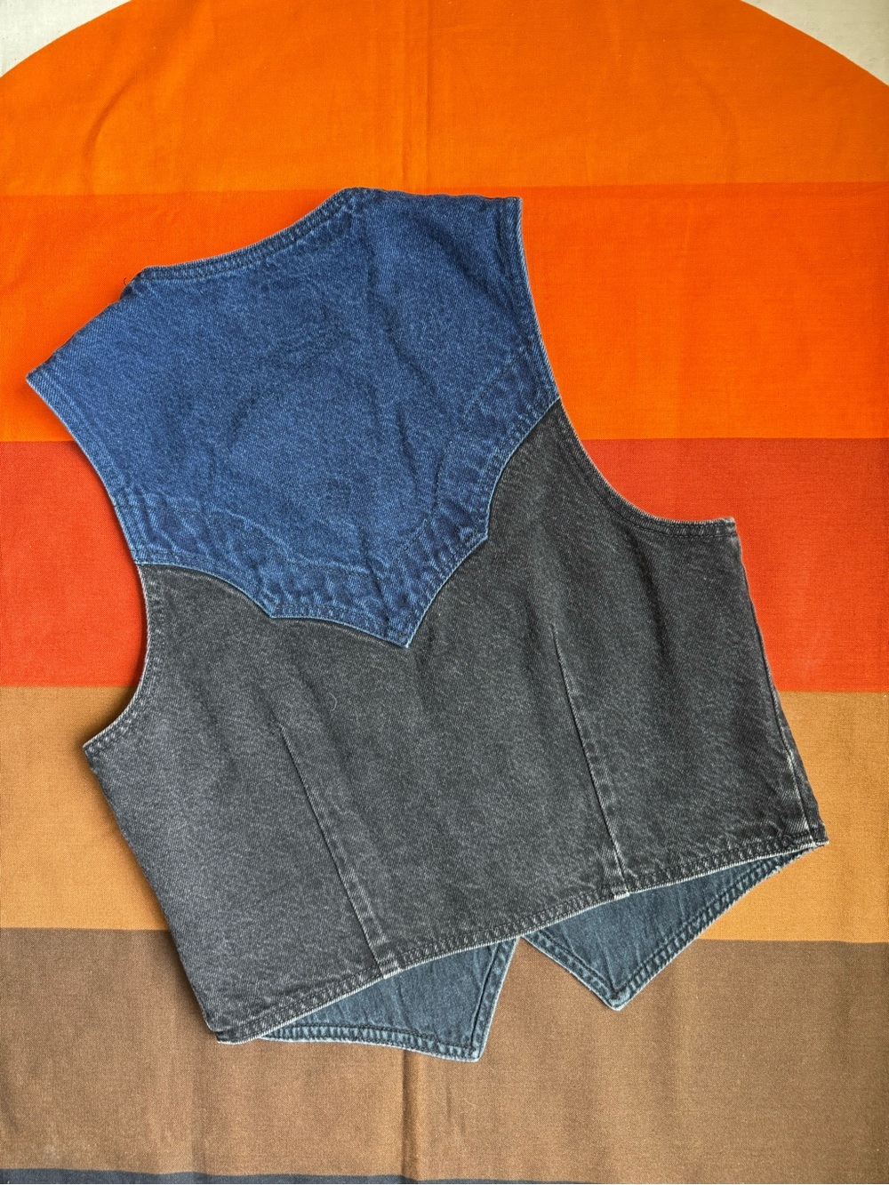 Vintage Rocky Mountain two tone denim vest - Picture 8 of 9